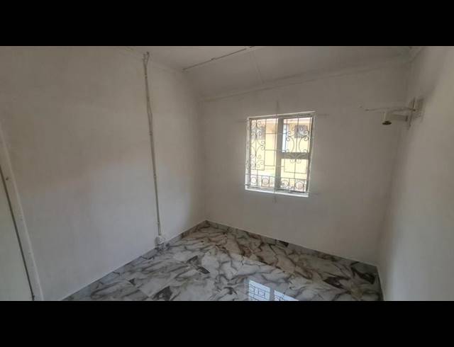 3 BEDROOM HOUSE FOR SALE IN OVERPORT